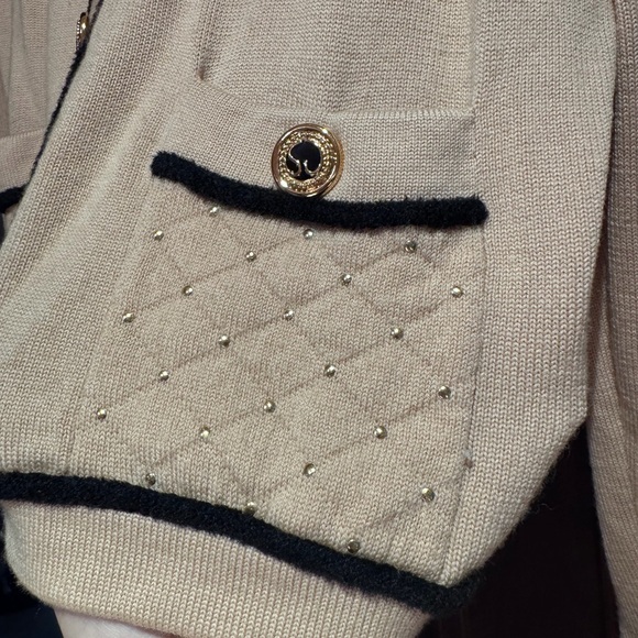 St. John Sportswear Women's Tan Cardigan Sweater M - Picture 2 of 2